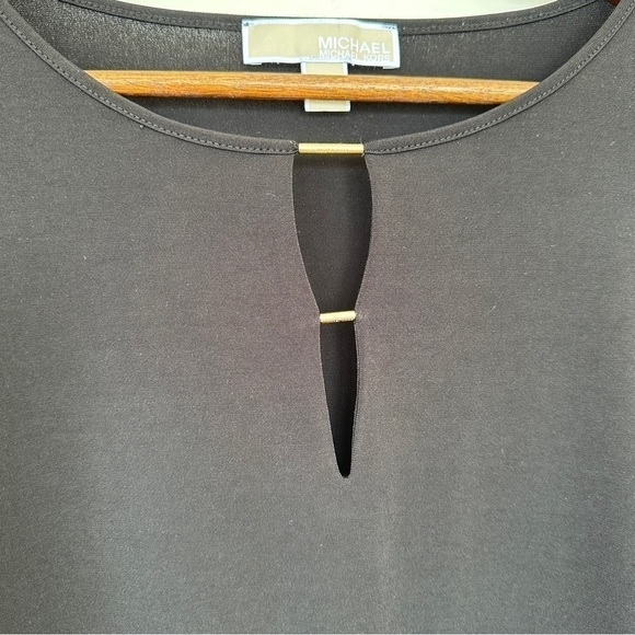 Michael Kors top with split neck, bell sleeves, loose fitting, stretch knit - Picture 6 of 12